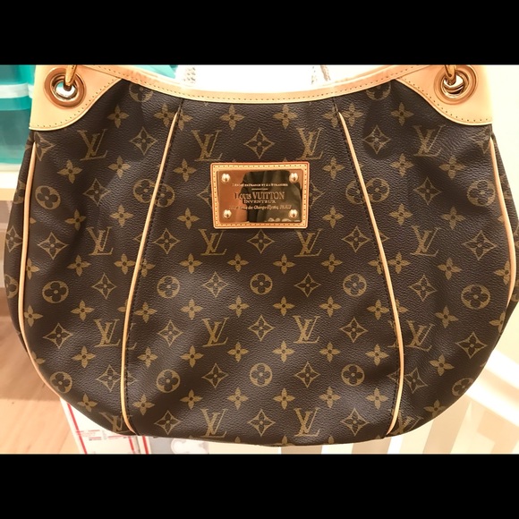 Louis Vuitton Handbags - Louis Vuitton Galliera PM ❤️🥰